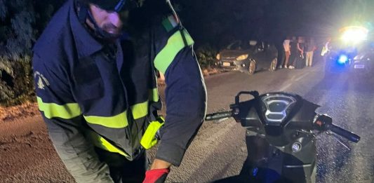 Scontro tra una moto e un cinghiale, due feriti in Gallura nella notte