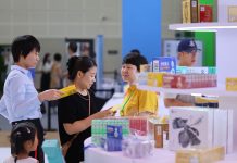 Cina: Tianjin, al via forum sui consumi e fiera per investimenti e commercio (3)