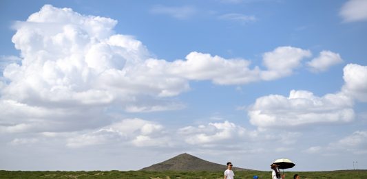 Cina: i paesaggi estivi di Ulanqab attirano i turisti (2)