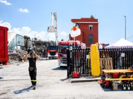 Crollo della palazzina a Messina, si scava ancora tra le macerie alla ricerca degli ultimi due dispersi