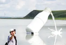 Cina: il “Lago di latte” affascina i turisti nella Mongolia Interna (2)