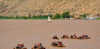 Cina: deserto, fiume Giallo, montagne e oasi attirano turisti a Shapotou (1)