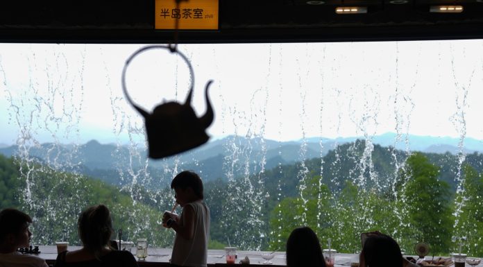 Cina: clima fresco e paesaggi attirano turisti nella contea di Anji (2)