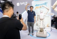 Cina: nuovo “trio” high-tech stimola crescita export mentre innovazione accelera