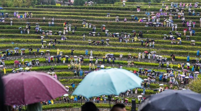 Cina: concerto tra i campi terrazzati del Guizhou (1)
