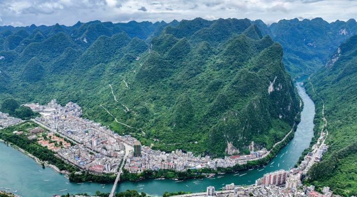Cina: sport acquatici tra i paesaggi del Guangxi Zhuang (1)