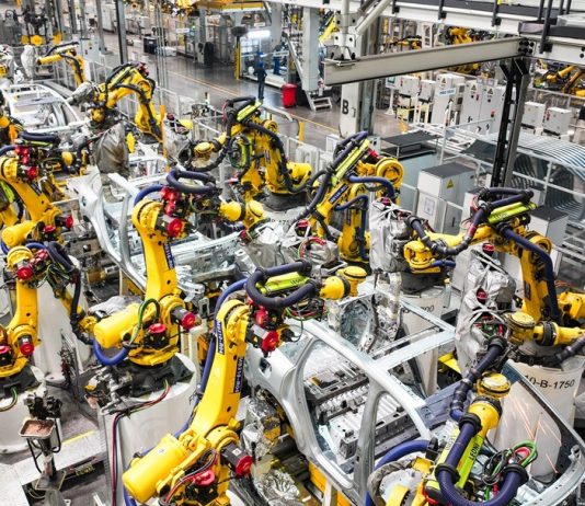 Cina: indice dei prezzi alla produzione in aumento del 3,5% a luglio