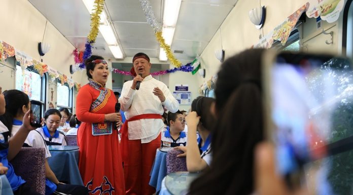 Cina: treno speciale Heilongjiang-Pechino destinato a viaggi di studio (3)