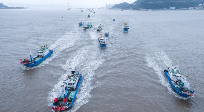 Cina: riprende la pesca nel Mar Cinese Orientale dopo stop estivo (2)