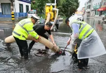 Cina: interventi dopo piogge e alluvioni causate dal tifone Dolphin (1)
