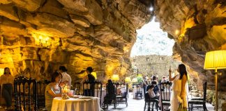 Cina: turismo nelle grotte carsiche del Guizhou per sfuggire al caldo (2)