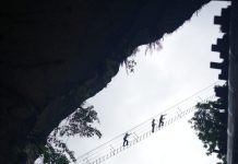 Cina: turismo nelle grotte carsiche del Guizhou per sfuggire al caldo (3)