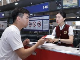 Cina: C919, al via la prima rotta commerciale internazionale (2)