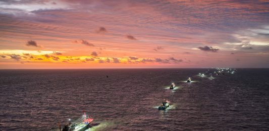 Cina: pescherecci salpano verso il Mar Giallo dopo lo stop alla pesca (1)