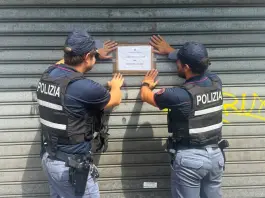 Milano, riciclava denaro con il negozio di scommesse: denunciata la titolare
