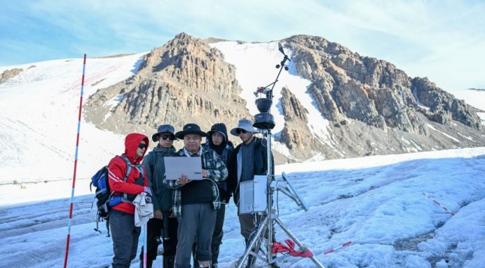 Cina: spedizione scientifica sul ghiacciaio Muz Taw nello Xinjiang (2)