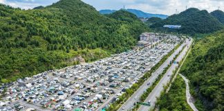 Cina: turismo estivo in camper tra le montagne del Guizhou (3)