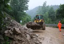 Cina: operazioni di soccorso e intervento dopo piogge torrenziali nell’Hubei (2)