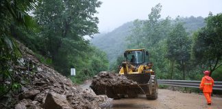 Cina: operazioni di soccorso e intervento dopo piogge torrenziali nell’Hubei (2)