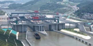 Cina: Guangxi Zhuang, prove di navigazione sul Canale Pinglu (2)
