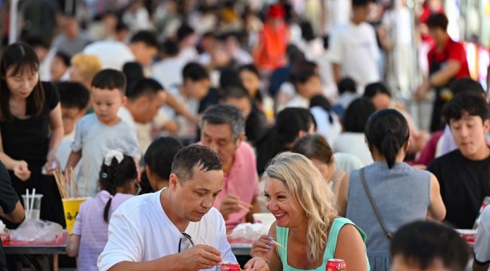 Cina: Hainan accelera su turismo e consumi di livello internazionale (3)