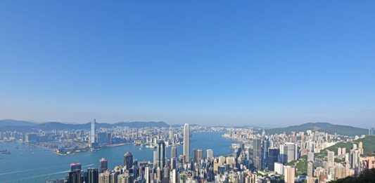 Cina: PIL di Hong Kong a +5,1% nel primo semestre, dato migliore in quasi 5 anni