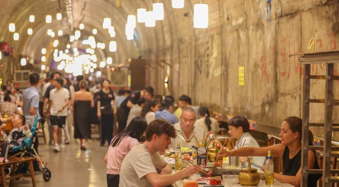 Cina: aumenta la popolarità di Chongqing tra i turisti stranieri (3)