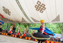 Cina: opera tibetana in scena al Festival Shoton di Lhasa (2)