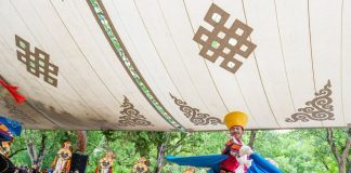 Cina: opera tibetana in scena al Festival Shoton di Lhasa (2)