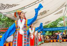 Cina: opera tibetana in scena al Festival Shoton di Lhasa (3)