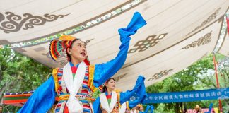 Cina: opera tibetana in scena al Festival Shoton di Lhasa (3)