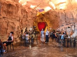 Cina: grotte del Guangxi Zhuang diventano una popolare meta turistica (1)
