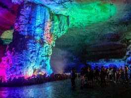 Cina: grotte del Guangxi Zhuang diventano una popolare meta turistica (2)