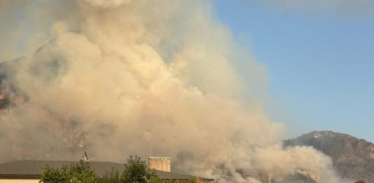 Incendi in Friuli Venezia Giulia, Fedriga “Raccomandazioni sanitarie per 17 comuni”