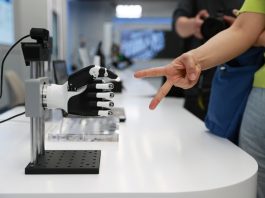 Cina: Pechino sviluppa industrie emergenti e orientate al futuro (3)