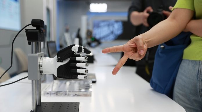 Cina: Pechino sviluppa industrie emergenti e orientate al futuro (3)
