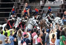 Palio di Siena: le foto della storica corsa equestre (1)
