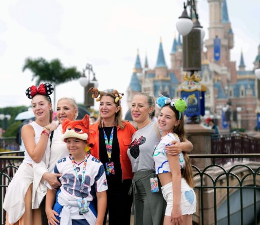 Cina: Shanghai inaugura servizi turistici di IA mentre cresce turismo in entrata