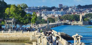 Cina: patrimonio culturale attira turisti sul ponte Luoyang a Quanzhou (2)