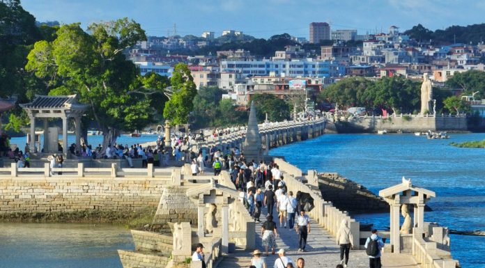 Cina: patrimonio culturale attira turisti sul ponte Luoyang a Quanzhou (2)