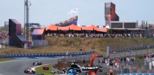 F1, Russell vince la sprint del GP d’Olanda davanti a Leclerc e Norris