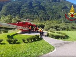 Maltempo, 29 escursionisti ed un cane bloccati in Val Seriana: recuperati in elicottero / Video