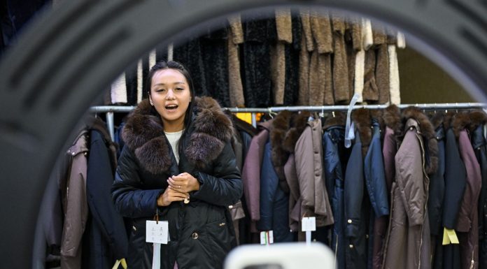 Cina: a Horgos il live streaming spinge l’e-commerce transfrontaliero (1)