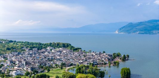 Cina: oltre 17 milioni di visitatori sul corridoio ecologico del lago Erhai (2)