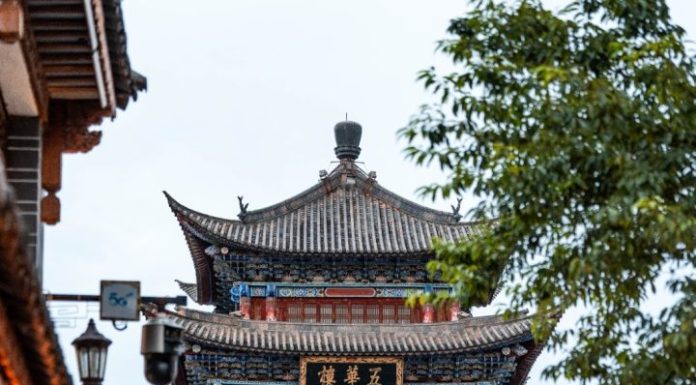 Cina: nei primi sette mesi oltre 22mln di turisti nell’antica città di Dali (2)