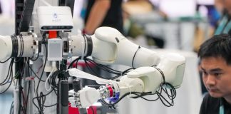 Cina: robot umanoidi si sfidano tra sport e prove di abilità (2)