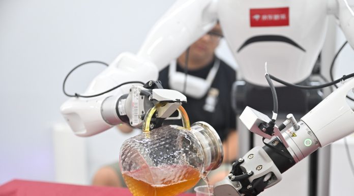 Cina: robot addestrati in scenari reali nel centro dati di JD.com (3)