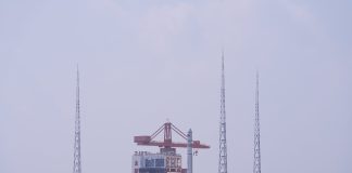 Cina: lanciati sette satelliti con un razzo Long March-6C