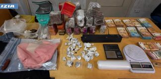 Rapina in sala bingo a Roma, arrestato un 54enne che nascondeva in casa 13kg di droga / Video