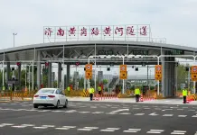 Cina: Jinan, aperto al traffico nuovo tunnel sotto il fiume Giallo (1)